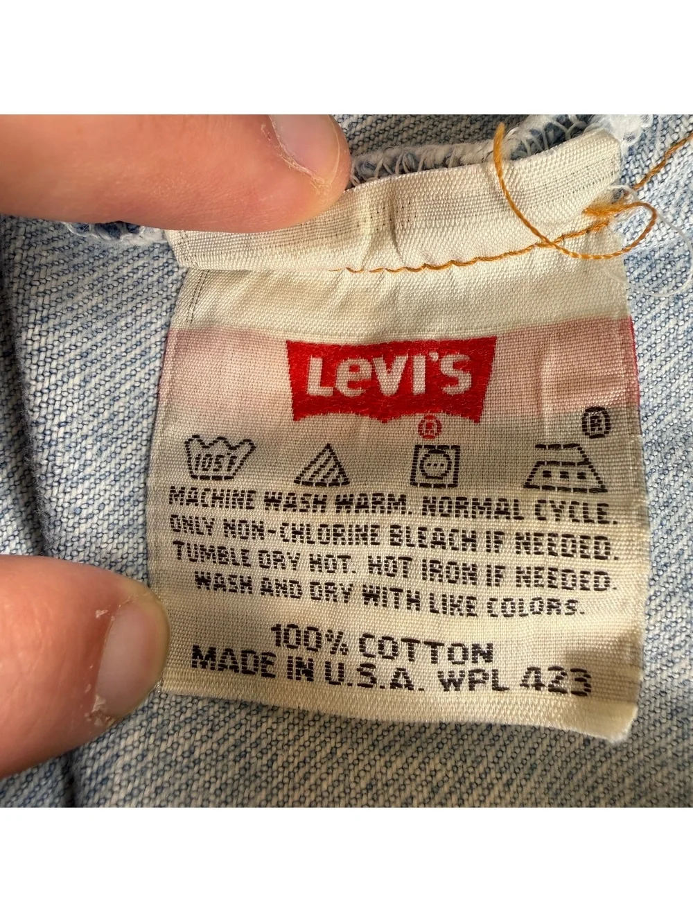 Vintage 90s Levis 501 Button Fly Light Wash Straight Leg Jeans 33x32 Made in USA